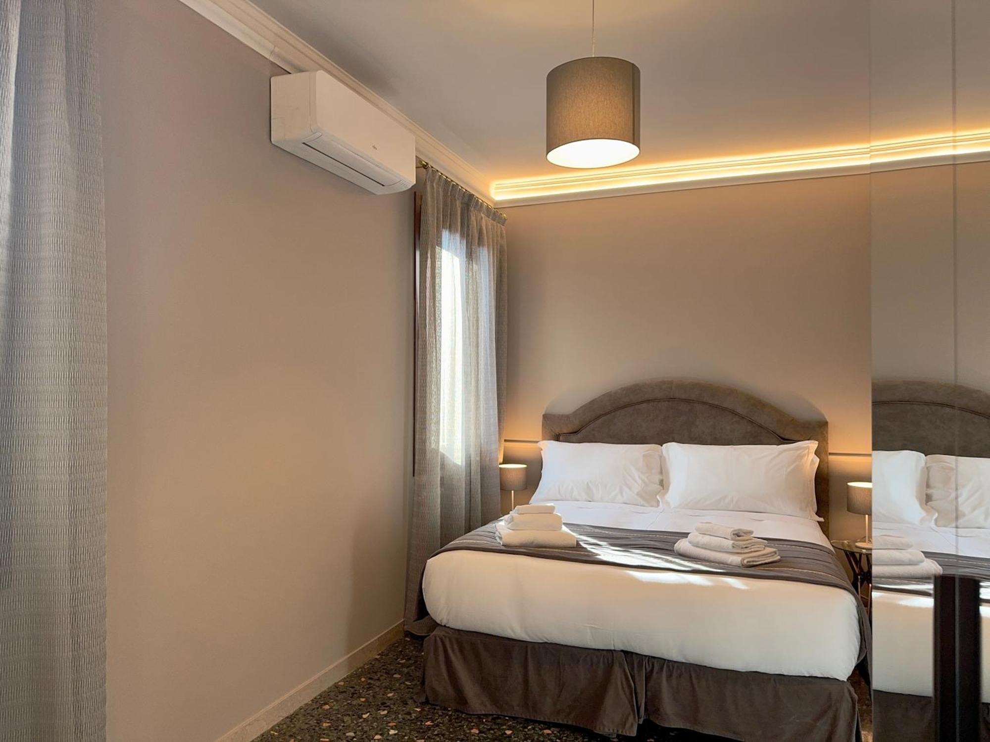 San Vio Palace Luxury Apartments Veneţia Exterior foto